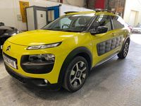 Used Citroën C4 Cactus Flair 82 HP (60 kW) 2016 Yellow Hatchback