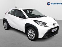 Used Toyota Aygo X PURE 72 HP (52 kW) 2023 White SUV