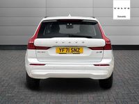 Used Volvo XC60 Momentum 194 HP (142 kW) 2021 White SUV