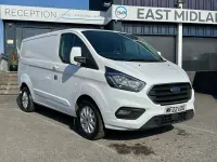 Used Ford Transit Custom Limited 130 HP (95 kW) 2022 White Van