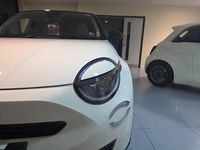 New Fiat 600 La Prima 134 HP (98 kW) 2025 White bicolour black roof Hatchback