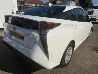 Used Toyota Prius Active 2017 White Hatchback