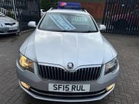 Used Skoda Superb SE 140 HP (102 kW) 2015 Silver Estate