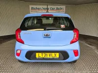 Usado Kia Picanto 66 HP (48 kW) 2021 Azul Citadino