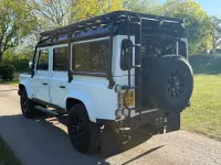 Used Land Rover Defender 122 HP (89 kW) 2014 White Pickup