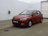 Used Hyundai i20 SE 84 HP (61 kW) 2017 Red Hatchback