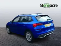 Usado Skoda Kamiq SE 110 HP (80 kW) 2022 Azul SUV
