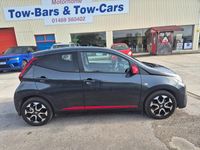 Used Toyota Aygo Trend 72 HP (52 kW) 2019 Grey Hatchback