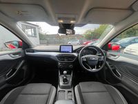 Used Ford Focus Zetec 125 HP (91 kW) 2021 Red Hatchback