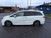 Used Honda Odyssey Hybrid 248 HP (182 kW) 2017 White MPV