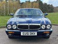 Used Jaguar XJ8 Executive 240 HP (176 kW) 2001 Blue Sedan