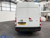 Used Renault Master 135 HP (99 kW) 2023 White MPV