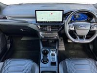 Used Ford Focus ST-Line 120 HP (88 kW) 2022 White Estate