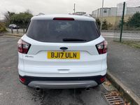 Used Ford Kuga Titanium 180 HP (132 kW) 2017 White SUV