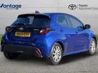 Used Toyota Yaris 113 HP (83 kW) 2023 Blue Hatchback