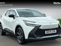Used Toyota C-HR Design 140 HP (102 kW) 2025 Pure white (solid paint) SUV