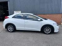 Used Honda Civic SE 140 HP (102 kW) 2013 White Hatchback
