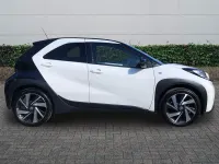 Used Toyota Aygo X 72 HP (52 kW) 2023 White SUV