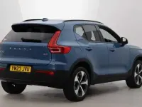 Usado Volvo XC40 Ultimate 197 HP (144 kW) 2024 Azul SUV