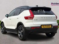 Used Volvo XC40 R-Design 194 HP (142 kW) 2022 SUV