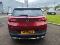 Gebraucht Vauxhall Grandland X Design Edition 130 PS (95 kW) 2019 Rot SUV