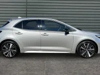 Used Toyota Corolla Design 140 HP (102 kW) 2025 Silver Hatchback