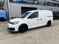 Used VW Caddy Maxi Sport 102 HP (75 kW) 2022 White MPV