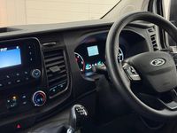 Used Ford Transit Custom S 105 HP (77 kW) 2020 White Van