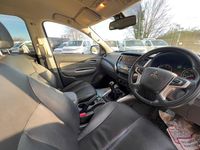 Used Mitsubishi L200 Warrior 178 HP (130 kW) 2019 White Pickup