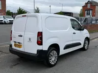 Used Peugeot Partner 100 HP (73 kW) 2020 White MPV