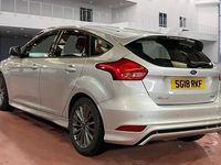 Used Ford Focus ST-Line 140 HP (102 kW) 2018 Silver Hatchback