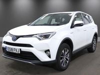 Used Toyota RAV4 197 HP (144 kW) 2018 White SUV