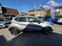 Second-hand Renault Captur Dynamique 120 CP (88 kW) 2018 Argintiu SUV