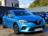 Used Renault Clio Iconic 99 HP (72 kW) 2020 Blue Hatchback