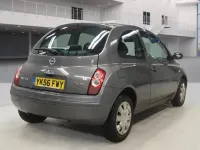 Begagnad Nissan Micra 80 HK (58 kW) 2006 Grå Halvkombi