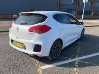 Used Kia Ceed GT GT 201 HP (147 kW) 2015 White Hatchback