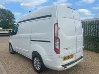Used Ford Transit Custom Limited 130 HP (95 kW) 2022 White Van