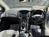 Used Ford Focus Zetec 125 HP (91 kW) 2014 White Hatchback