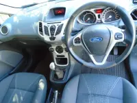 Second-hand Ford Fiesta Titanium 2009 Verde Hatchback