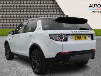 Used Land Rover Discovery Sport Landmark 180 HP (132 kW) 2018 White SUV