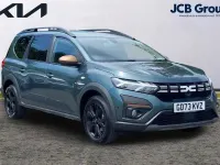Used Dacia Jogger Extreme 110 HP (80 kW) 2024 Green MPV