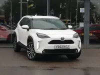 Used Toyota Yaris Hybrid Design 116 HP (85 kW) 2022 White Estate