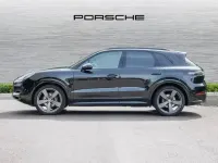 Used Porsche Cayenne Platinum Edition 334 HP (245 kW) 2023 Black SUV