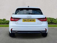 Begagnad Audi A1 Sport 110 HK (80 kW) 2023 Vit SUV