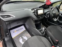 Usado Peugeot 208 2019 Preto Citadino