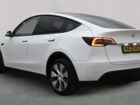 Used Tesla Model Y Long Range AWD 378 kW (514 HP) 2022 White SUV