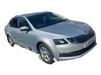 Usado Skoda Octavia SE Technology 115 HP (84 kW) 2019 Prateado Citadino