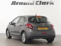 Used Peugeot 208 Signature Sky 82 HP (60 kW) 2019 Grey Hatchback
