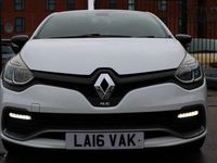 Used Renault Clio IV 200 HP (147 kW) 2016 White Hatchback