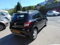 Używany Dacia Sandero Ambiance 90 KM (66 kW) 2016 Czarny Hatchback